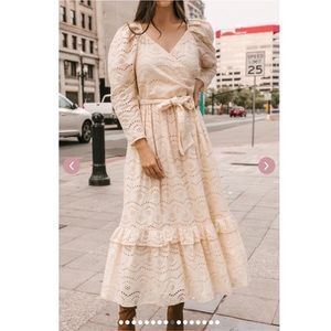 NWOT Ivy City Co Ava Eyelet Dress